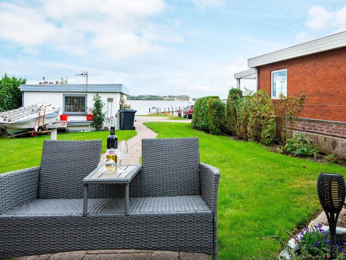 2 Person Holiday Home In Gr Sten Gråsten Exterior foto